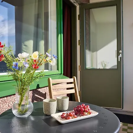 Amazing 3br, Balcony And Parking Appartement *